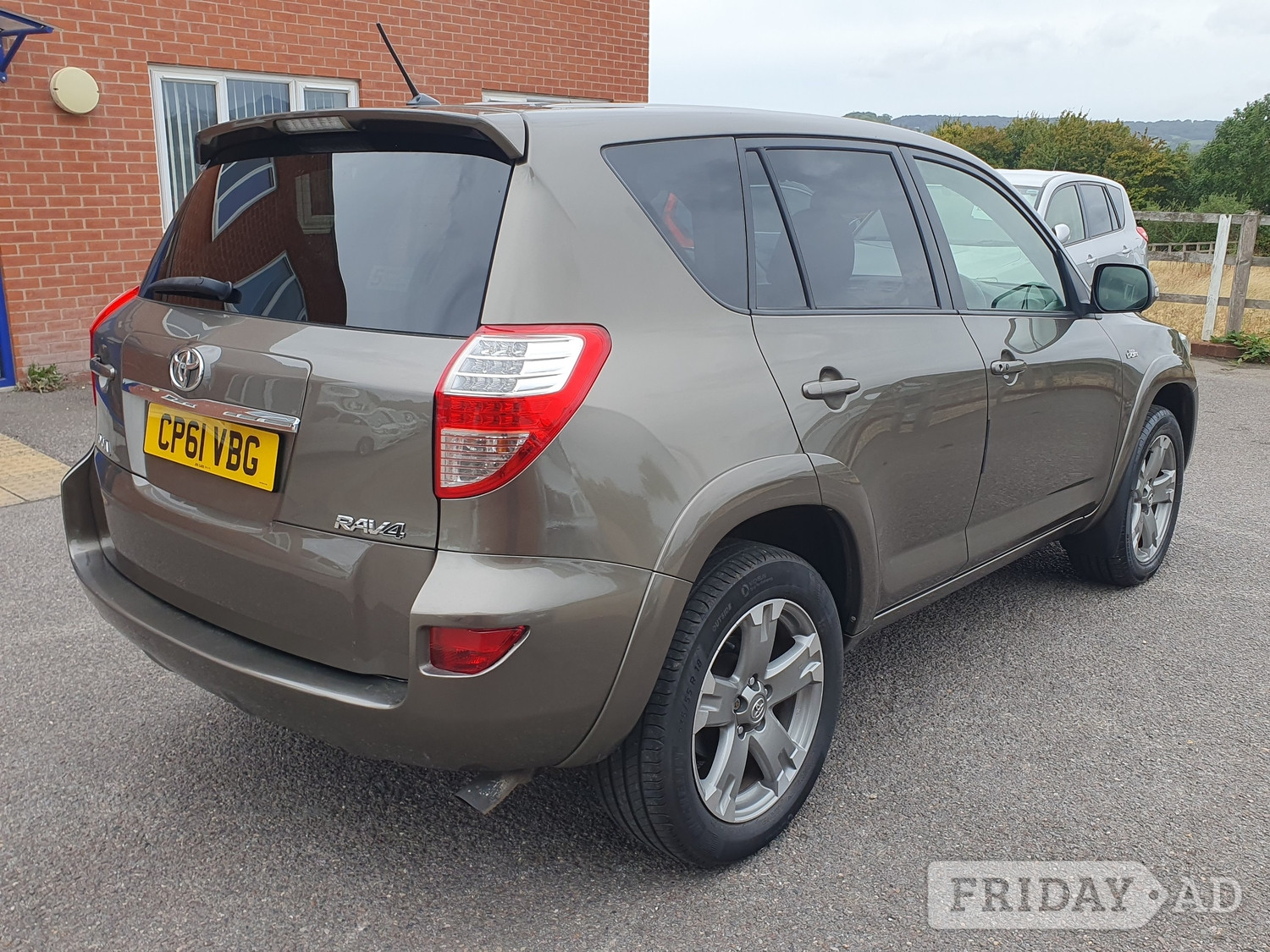 Toyota RAV4 2011 - Cars