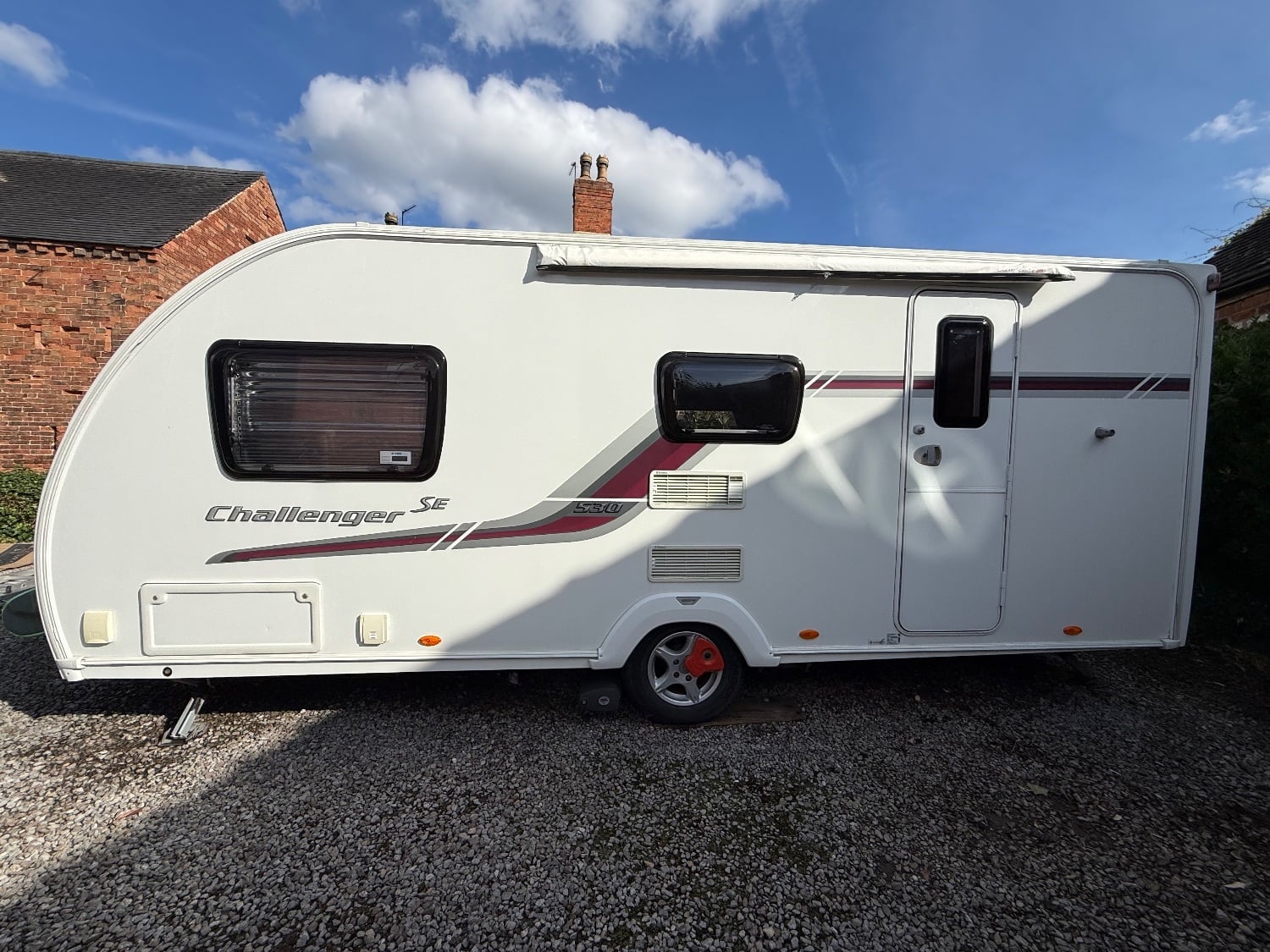 Swift Challenger SE 530 2013 - Motorhomes & Caravans in Draycott