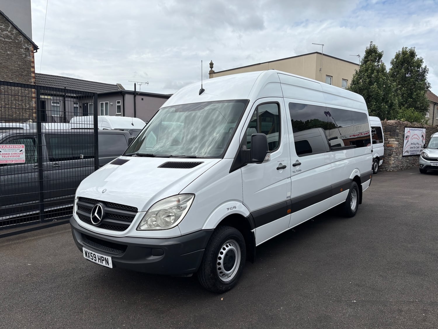 [ berth ]Mercedes-Benz Sprinter