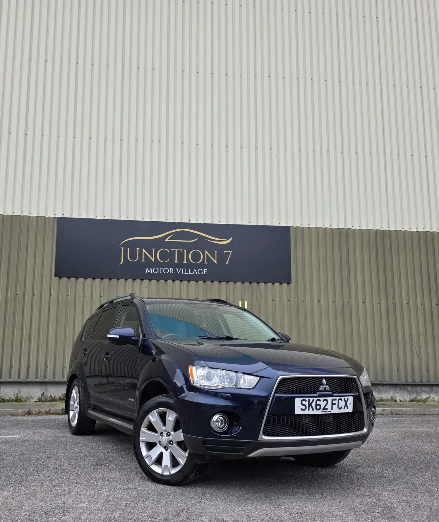 Mitsubishi Outlander Accrington