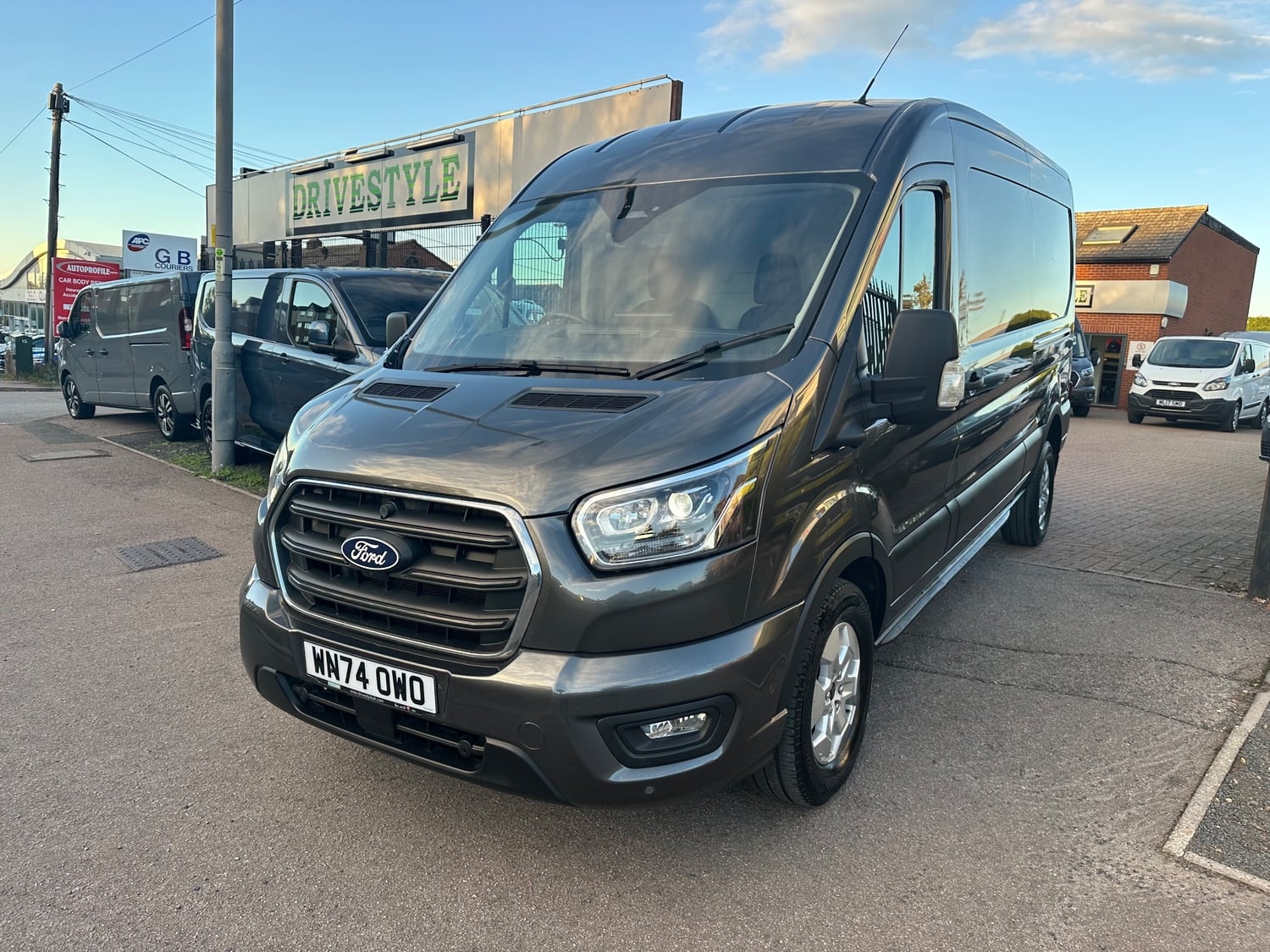 [ berth ]Ford Transit