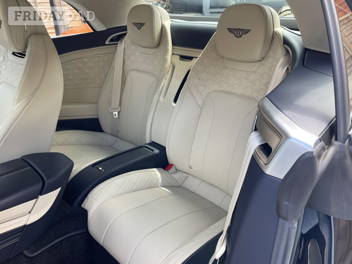 Bentley Continental 2020 - Cars in Hillingdon