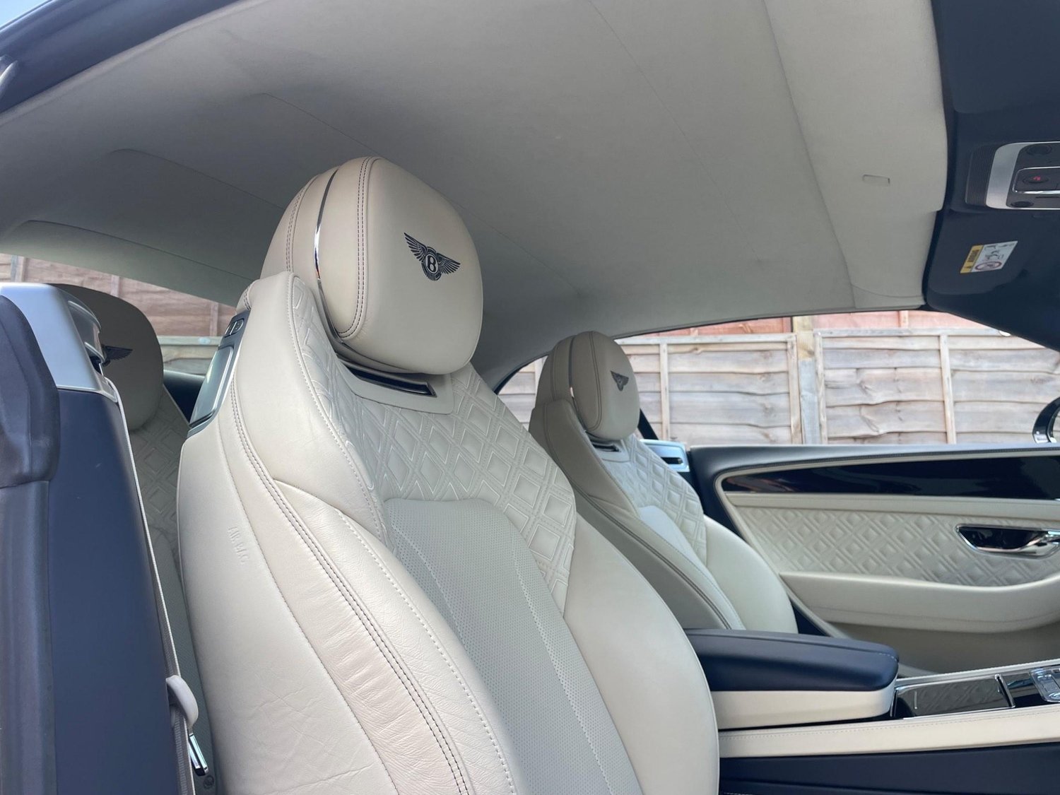 [ berth ]Bentley Continental