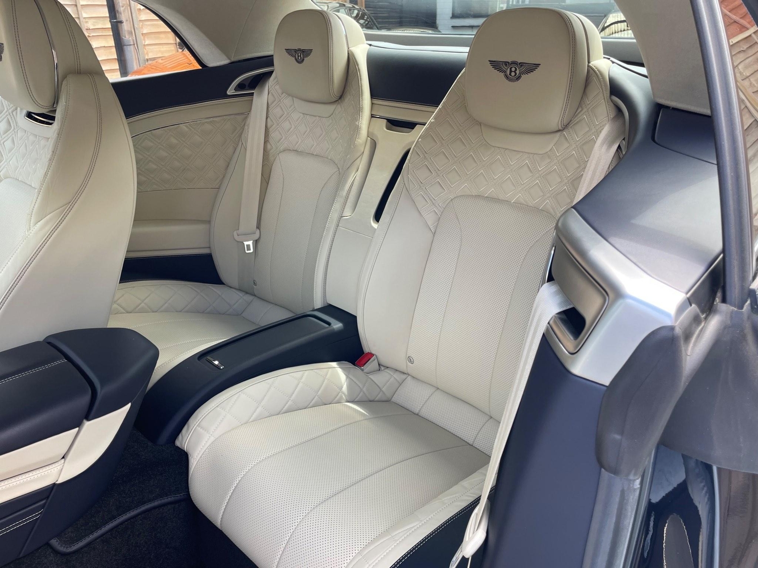 Bentley Continental 2020 - Cars in Hillingdon