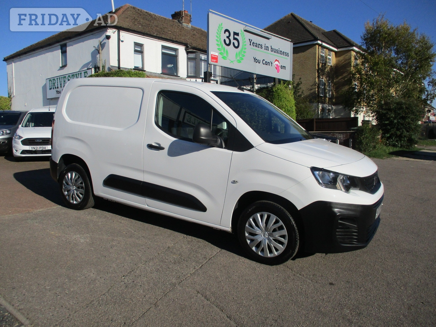 [ berth ]Peugeot Partner