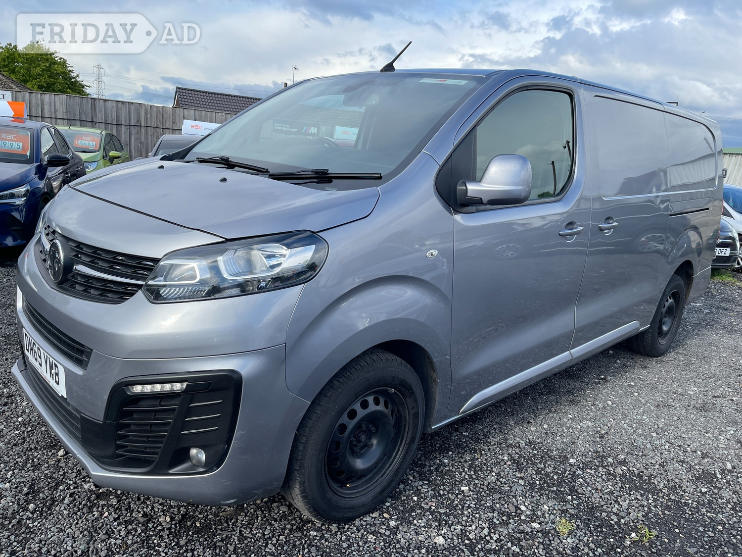 [ berth ]Vauxhall Vivaro