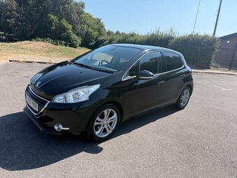 Peugeot 208 2015
