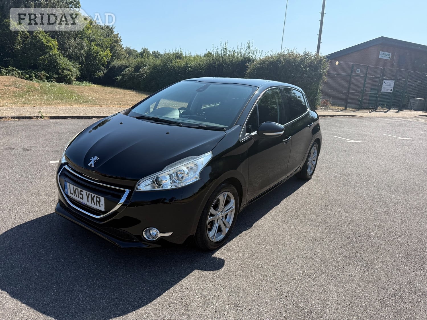 Peugeot 208 2015 - Cars