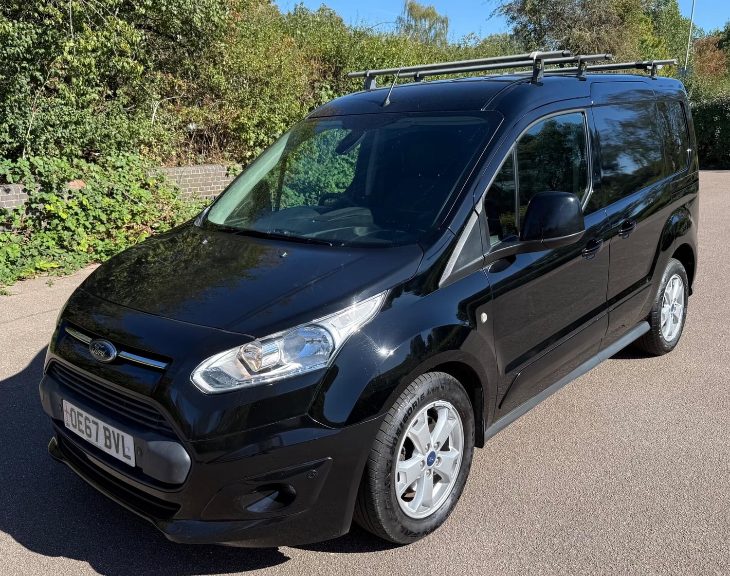 [ berth ]Ford Transit Connect