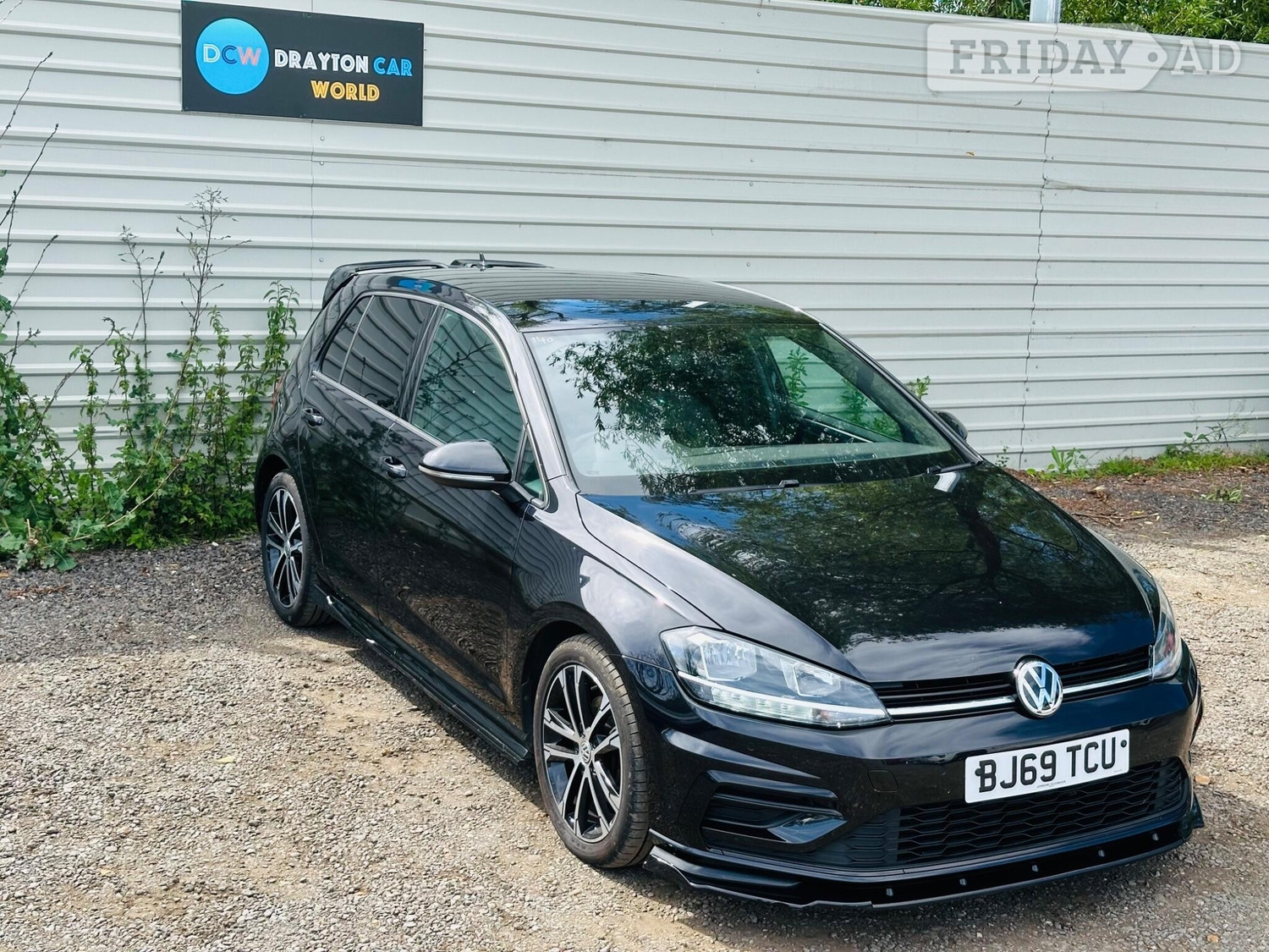 Volkswagen Golf 2019 - Cars