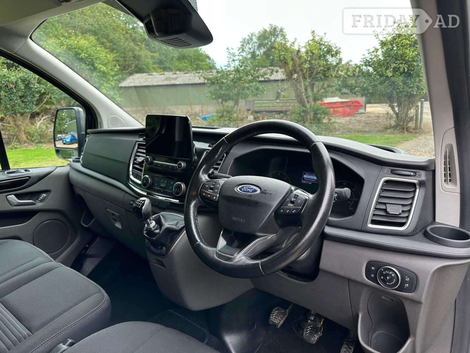 [ berth ]Ford Transit Custom