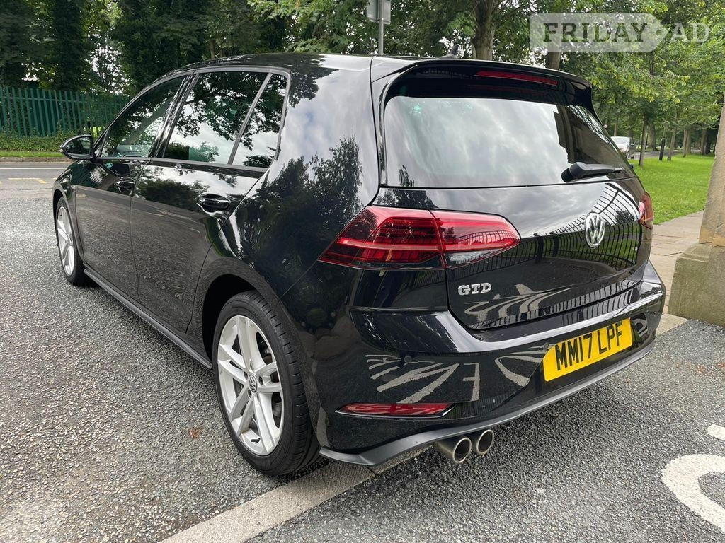 Volkswagen Golf 2017 - Cars