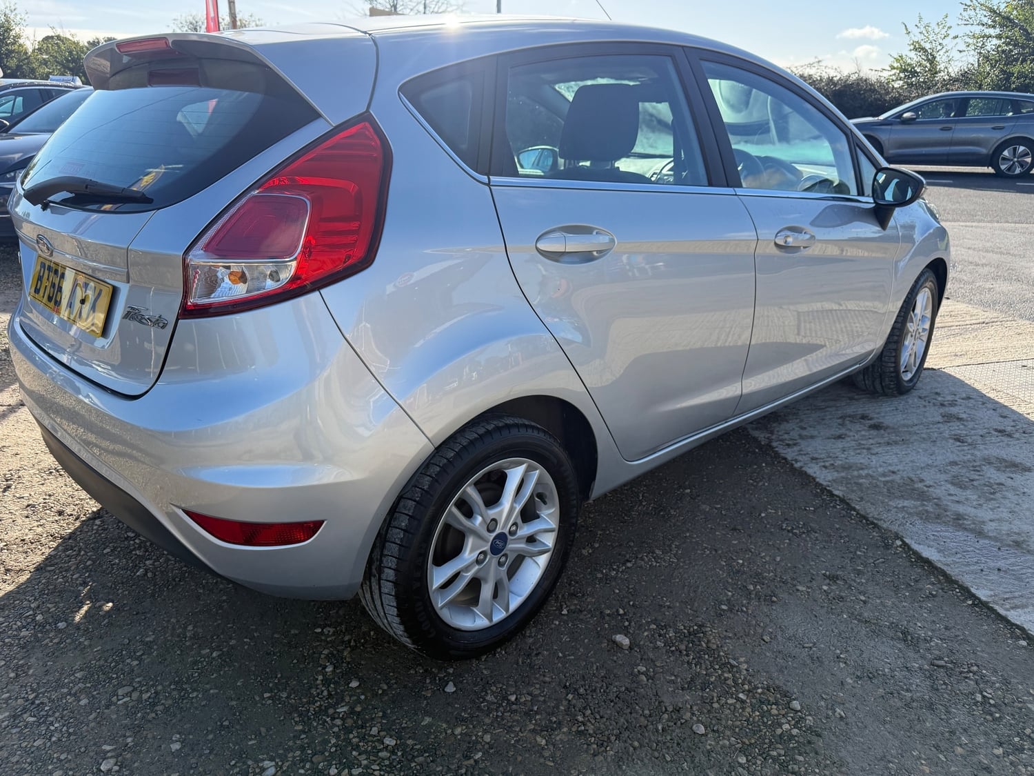 [ berth ]Ford Fiesta