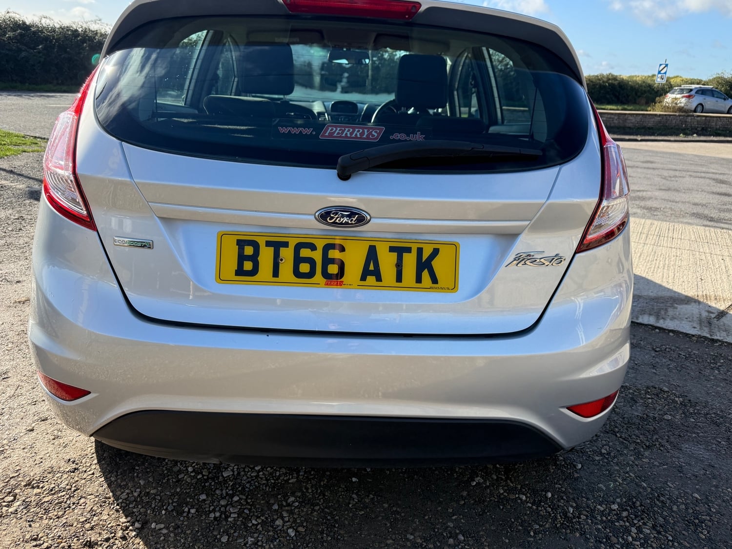 Ford Fiesta 2016 - Cars in Burford