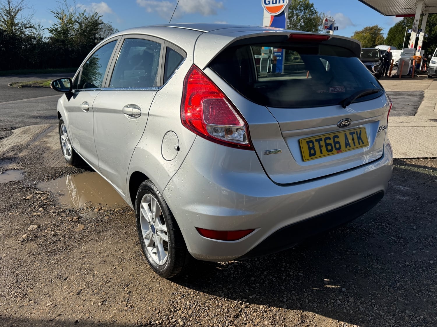 Ford Fiesta 2016 - Cars