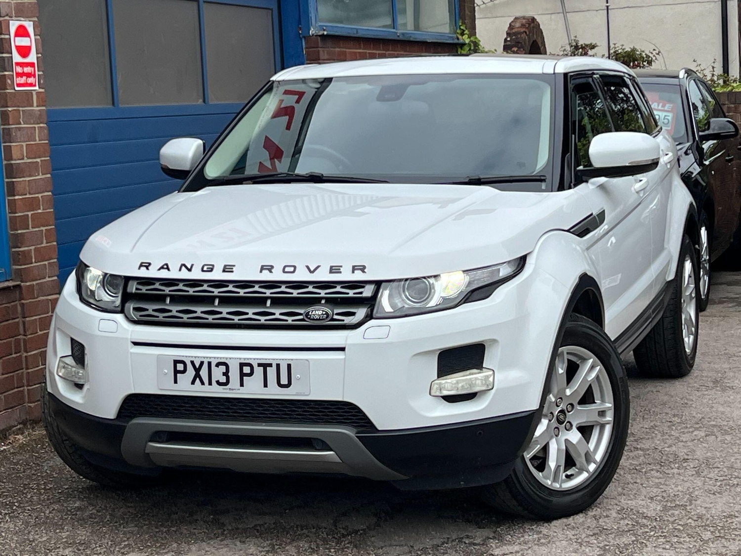[ berth ]Land Rover Range Rover Evoque