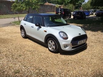 Mini Hatch 2016