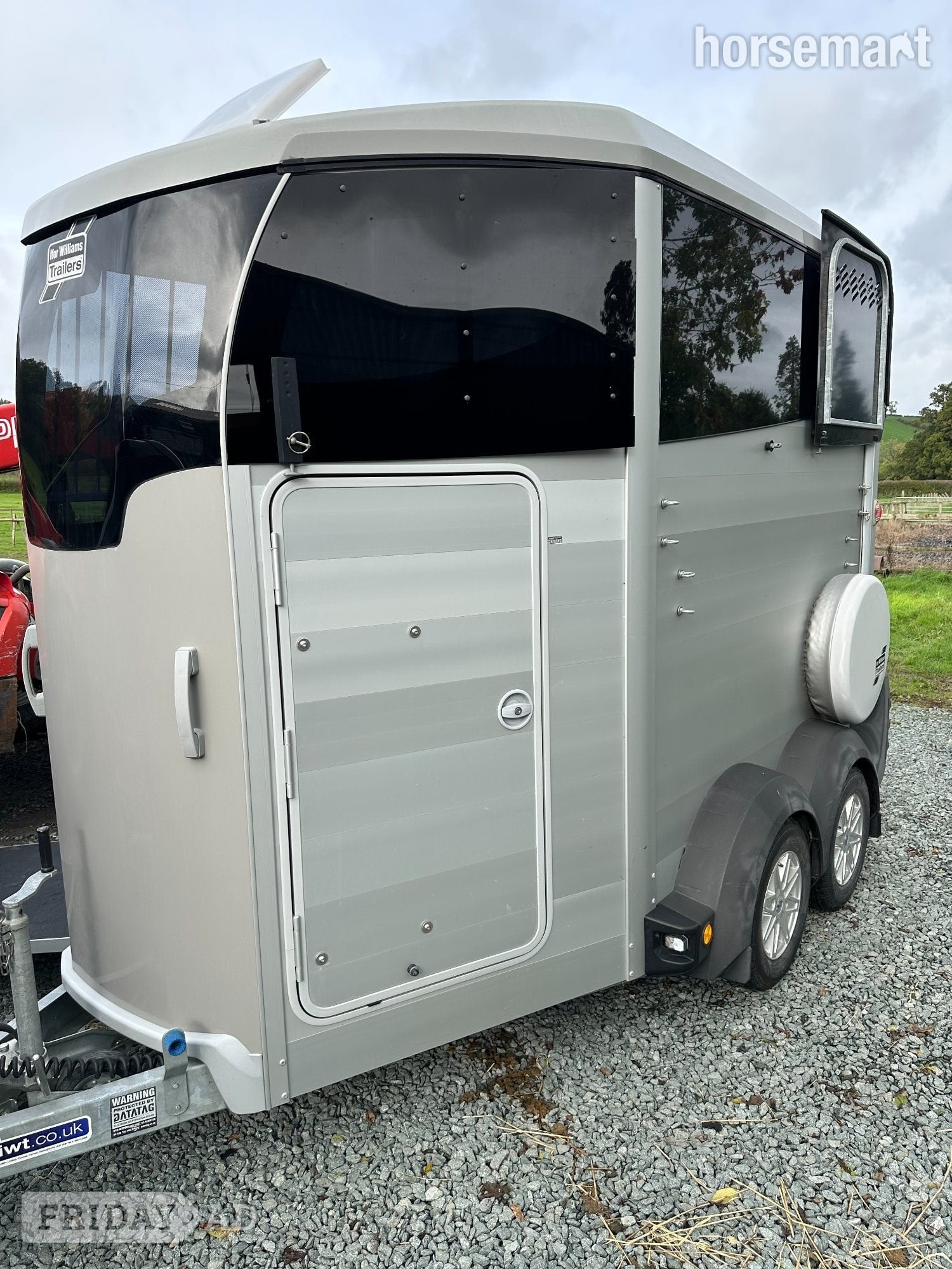Ifor Williams IFOR WILLIAMS HBX506 SILVER HORSEBOX TRAILER 2022  Horse Trailer - Trailers & Horseboxes in Cannock
