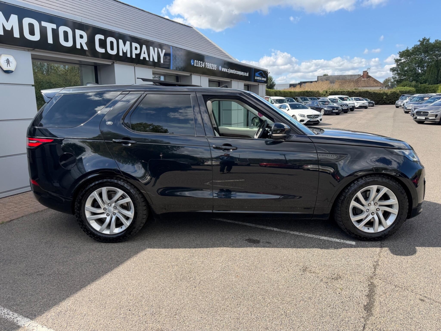 Land Rover Discovery 2020 - Cars in Gillingham