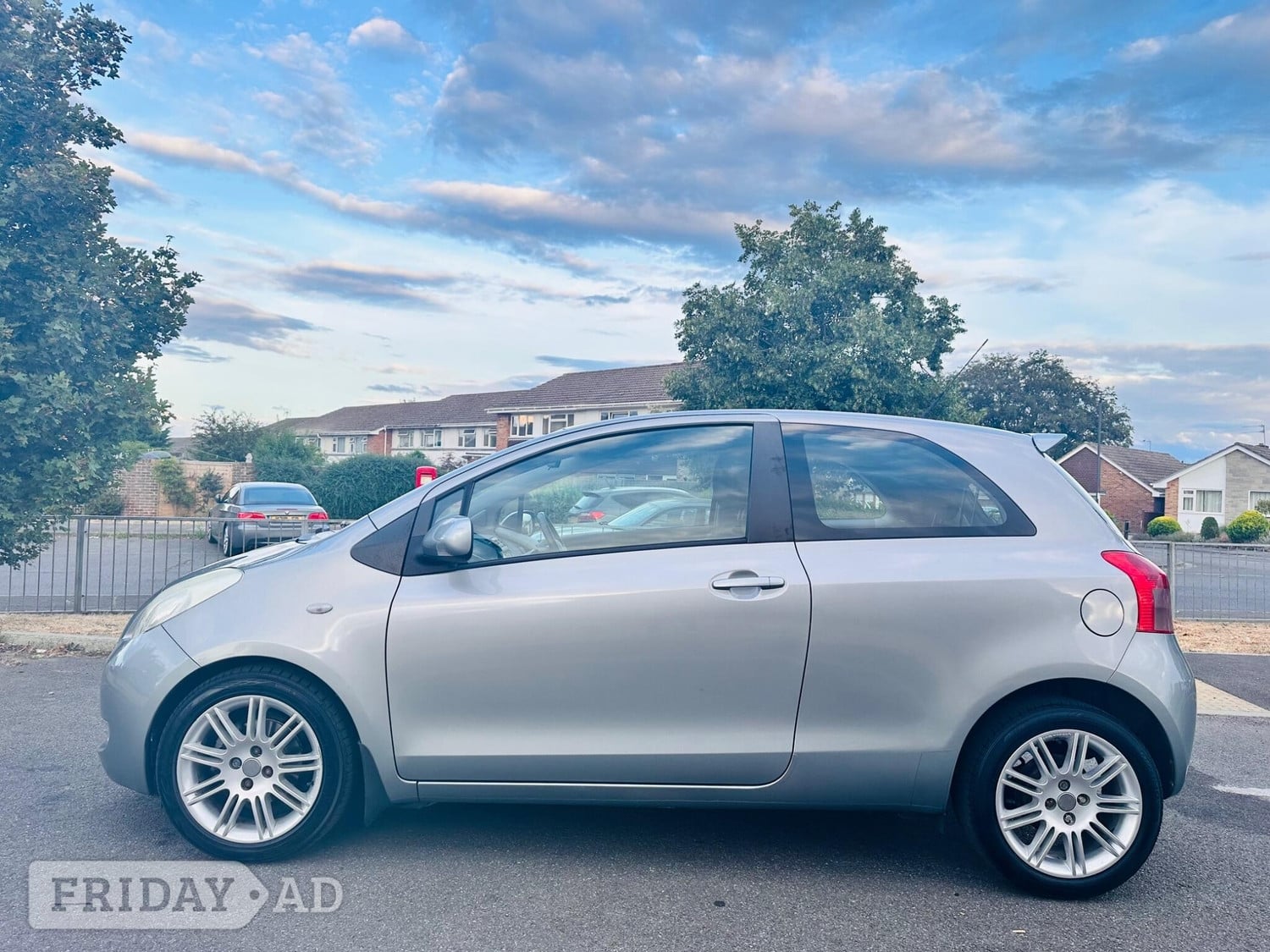 Toyota Yaris 2008 - Cars