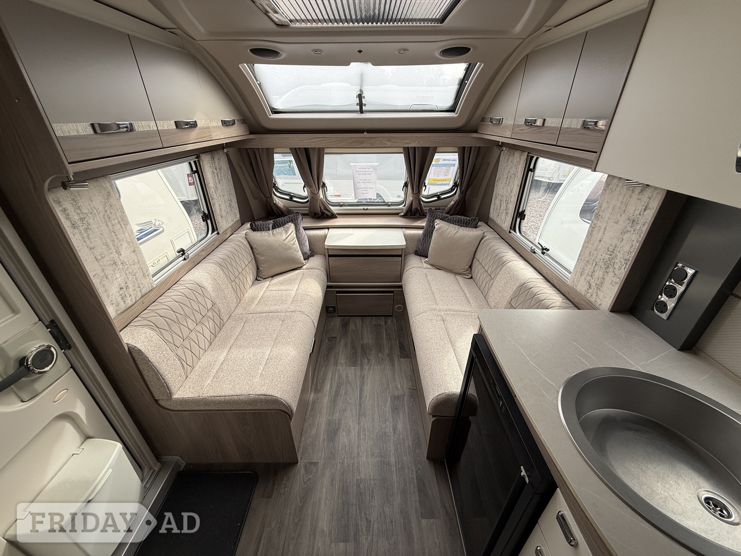 [4 berth ]Swift Challenger Exclusive 560