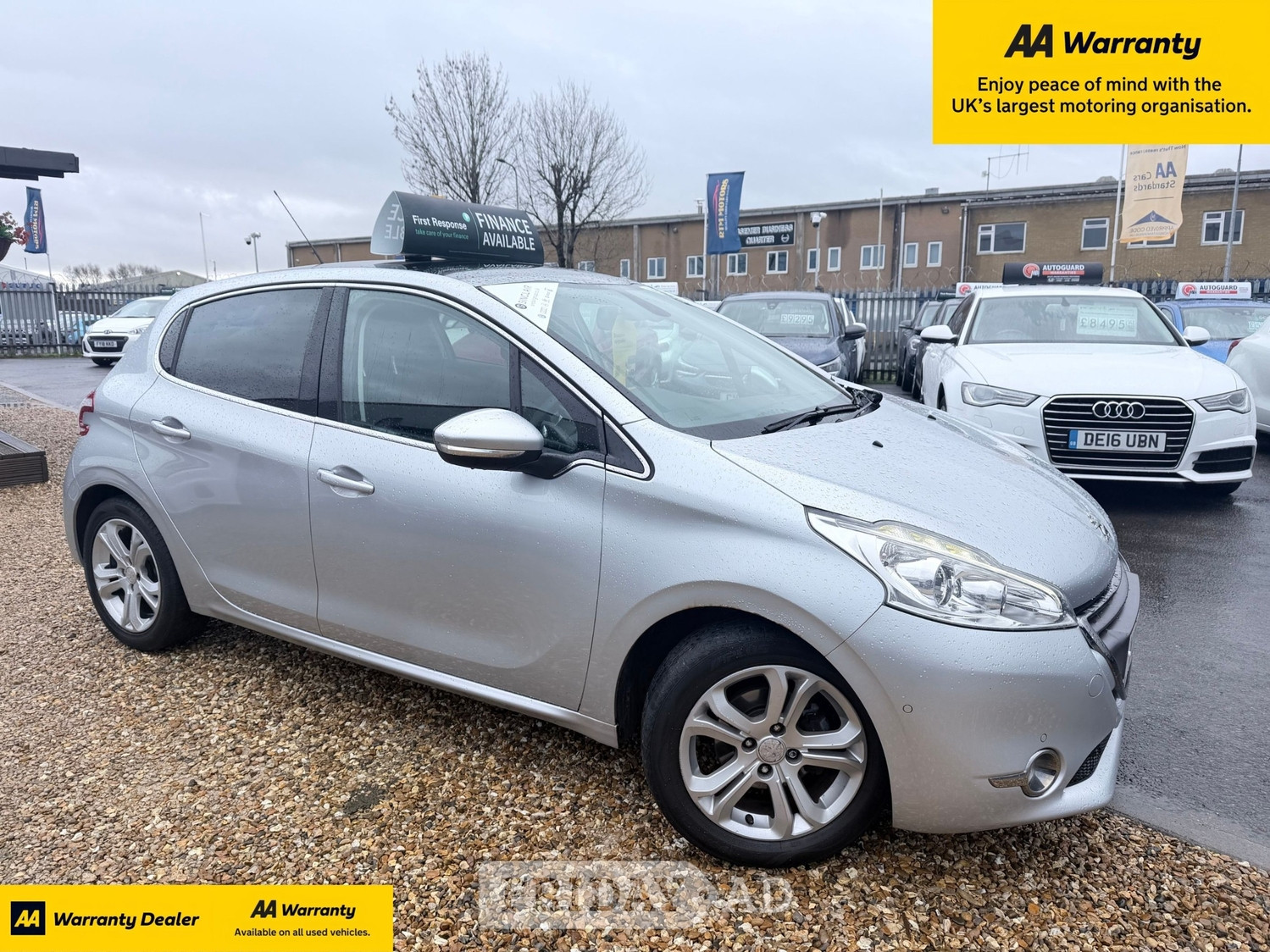 Peugeot 208 2013 in Cardiff