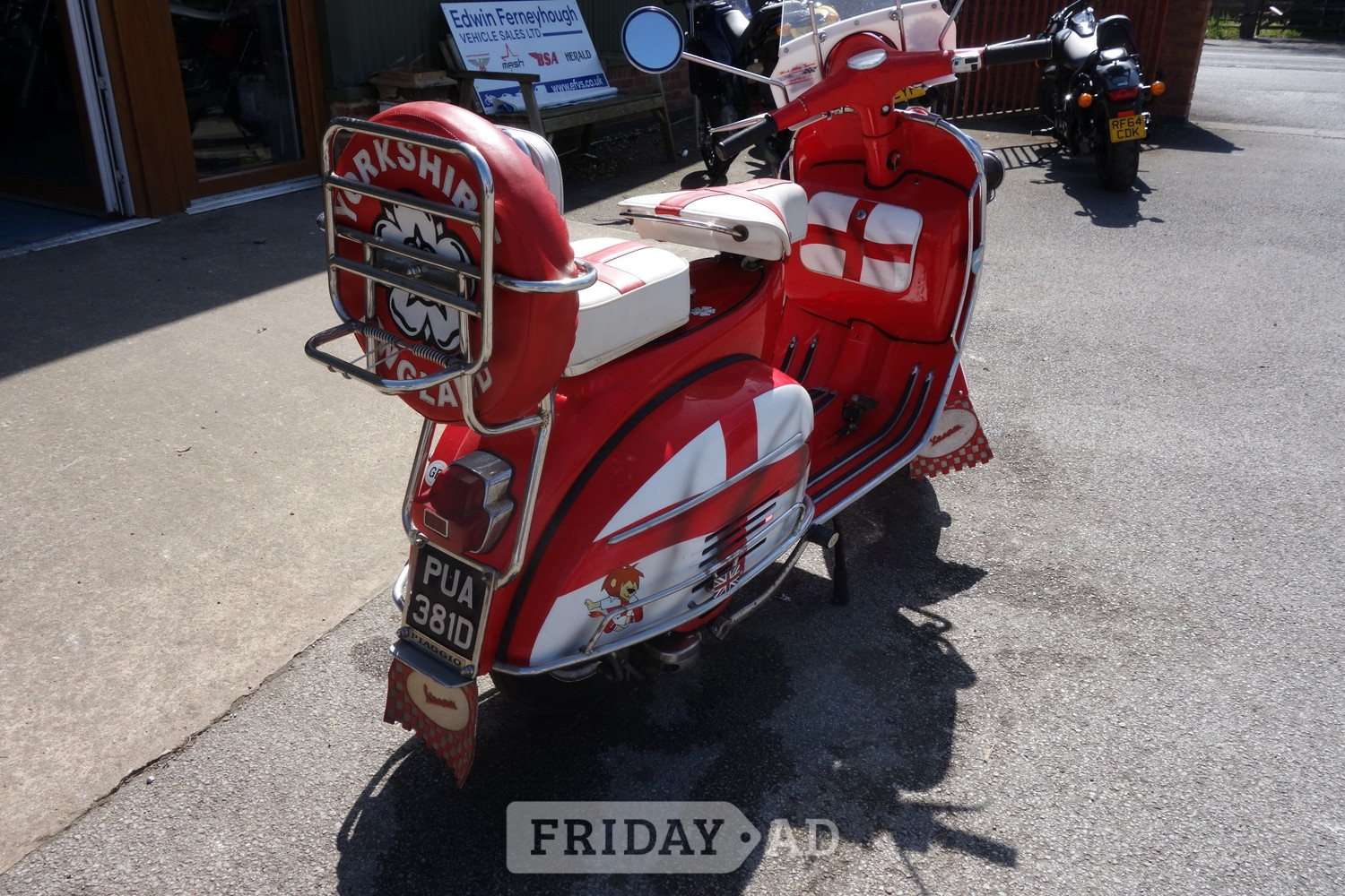 [ berth ]Piaggio Vespa