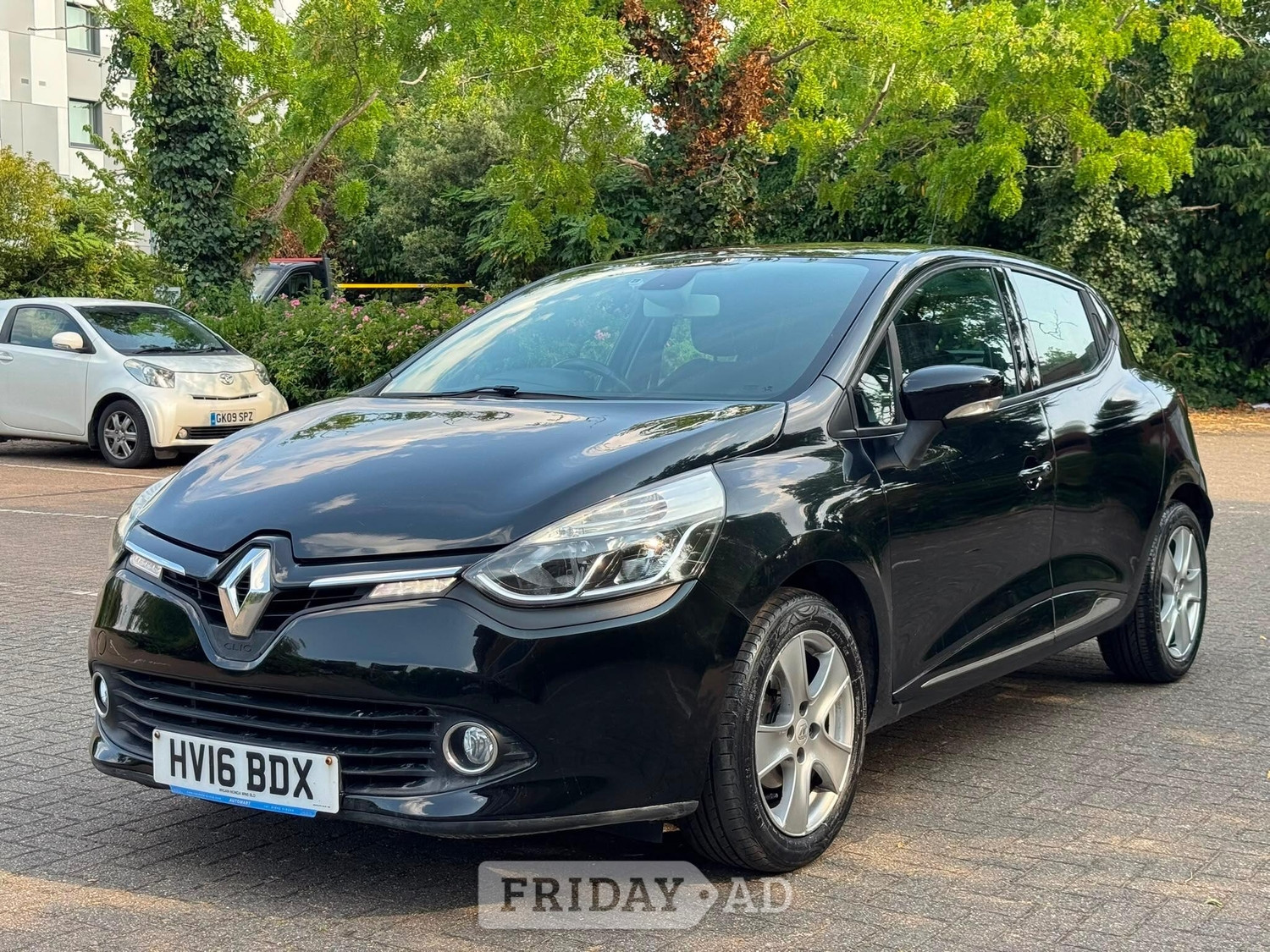 Renault Clio Hillingdon