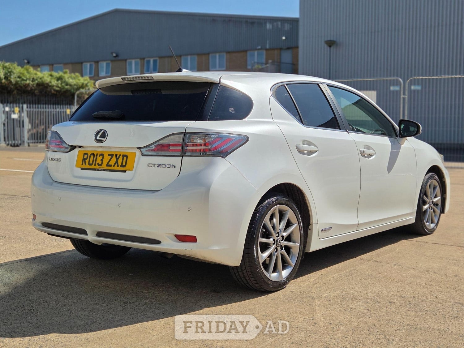 [ berth ]Lexus CT