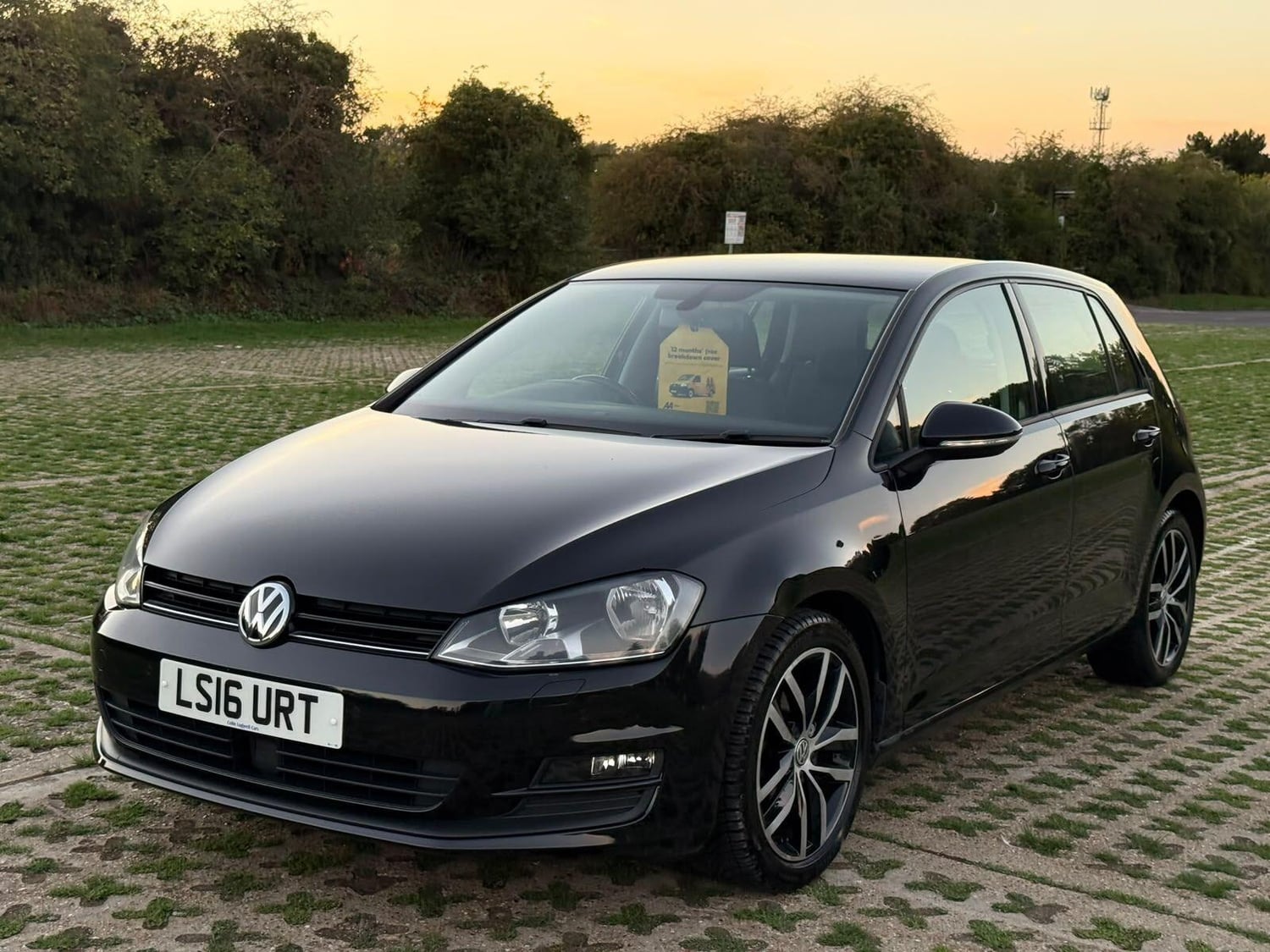 Volkswagen Golf 2016 - Cars