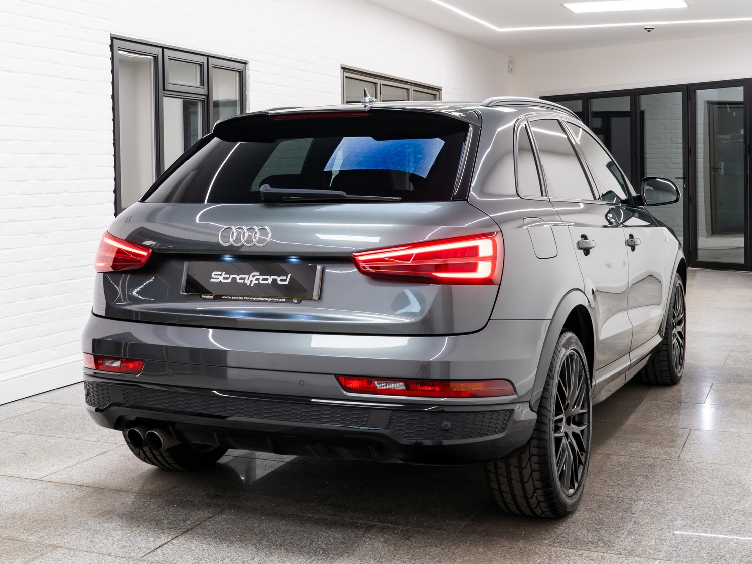 [ berth ]Audi Q3