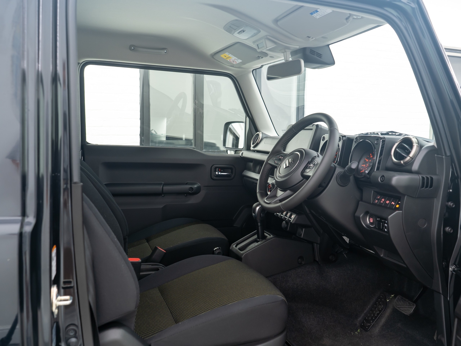 Suzuki Jimny 2024 - Cars