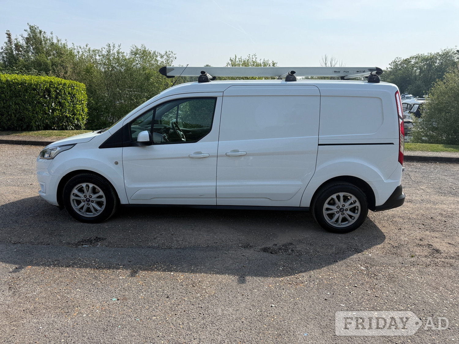 [ berth ]Ford Transit Connect