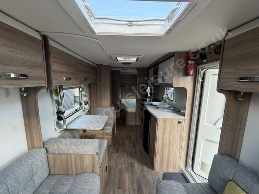Swift Sprite Quattro FB 2016 - Motorhomes & Caravans in Ipswich