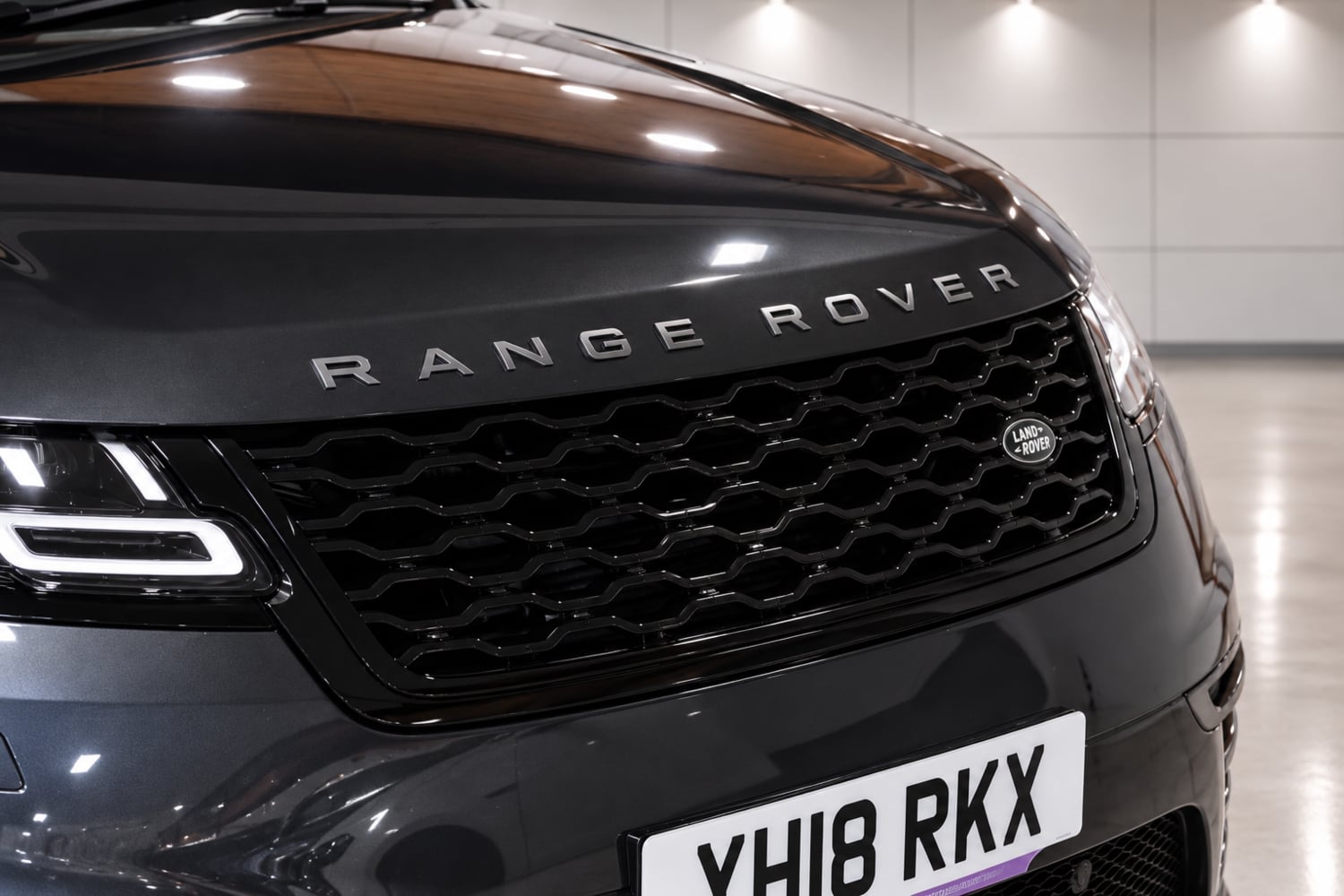 Land Rover Range Rover Velar 2018 - Cars
