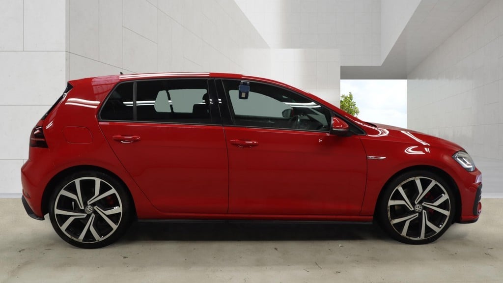 Volkswagen Golf 2018 - Cars