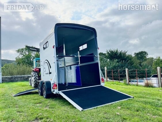 [ berth ]Cheval Liberte Touring XL Saddle Room