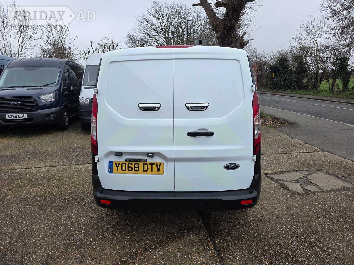 Ford Transit Connect 2019 - Vans & Commercial Vehicles in Hounslow