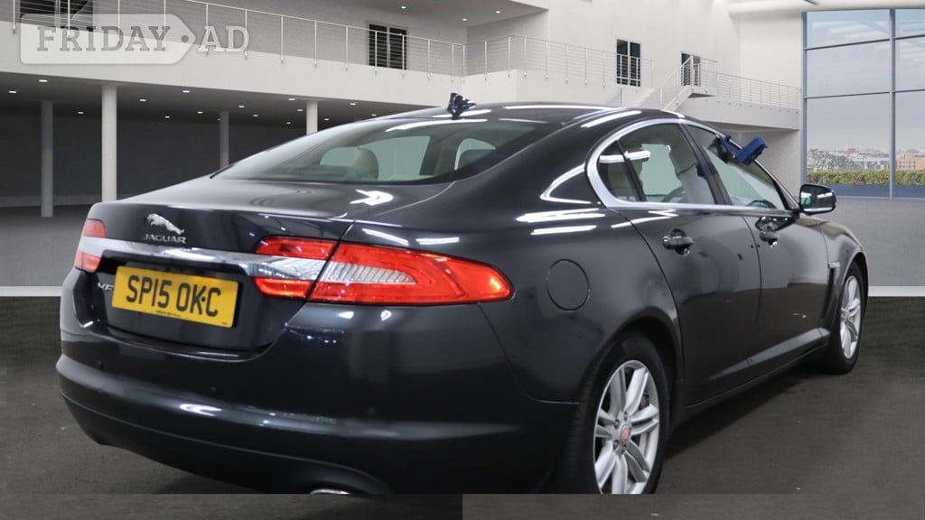 Jaguar XF 2015 - Cars in Leicester