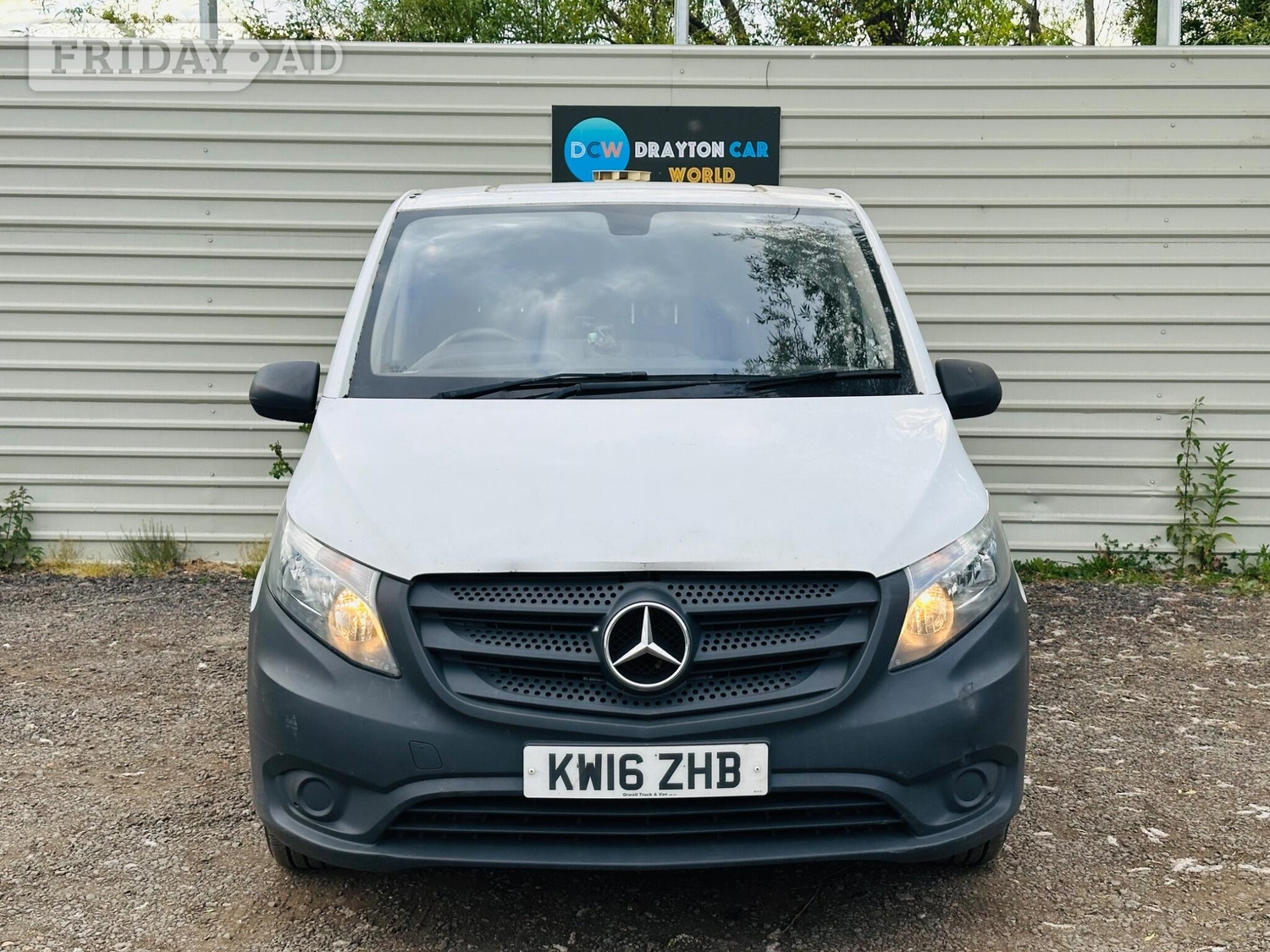 [ berth ]Mercedes-Benz Vito