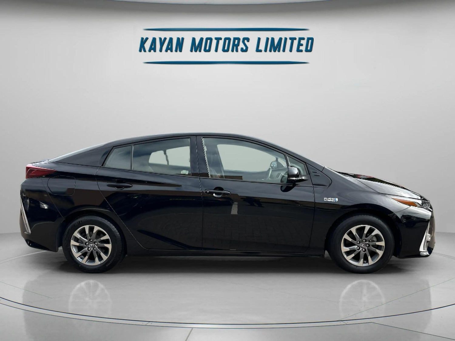 Toyota Prius 2020 - Cars in Kensington
