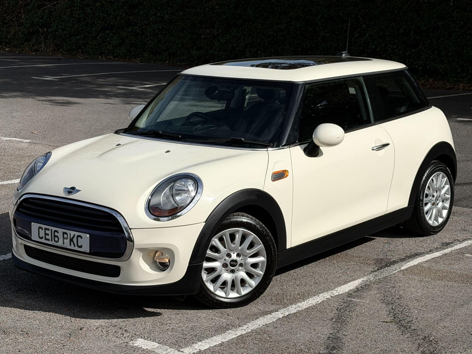[ berth ]Mini Hatch