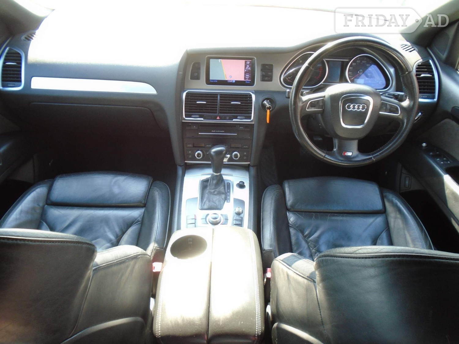 [ berth ]Audi Q7