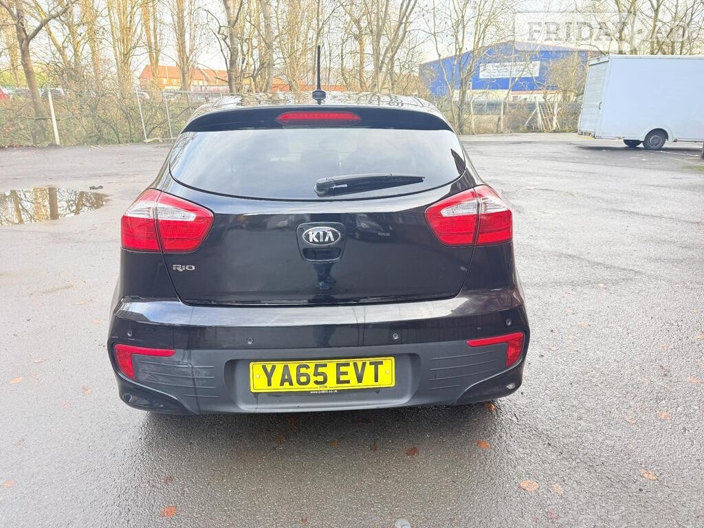 Kia Rio 2015 - Cars in Oldham