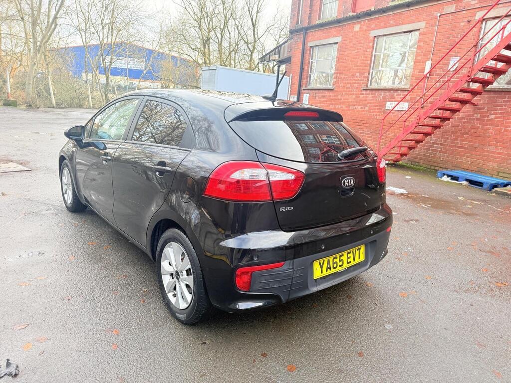 Kia Rio Oldham