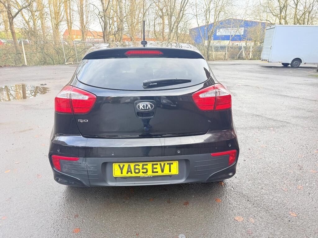 Kia Rio 2015 - Cars in Oldham