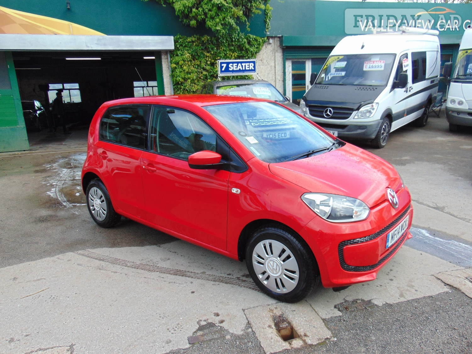 Volkswagen UP! 2014 in Keighley