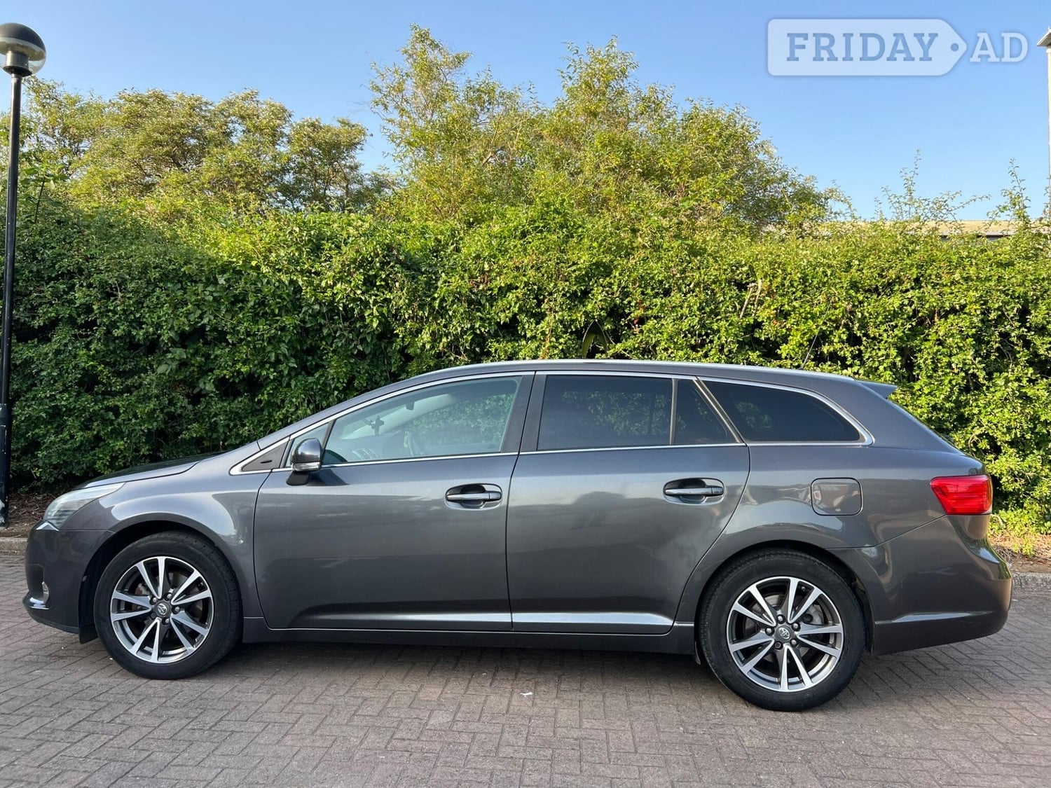 Toyota Avensis 2015 - Cars