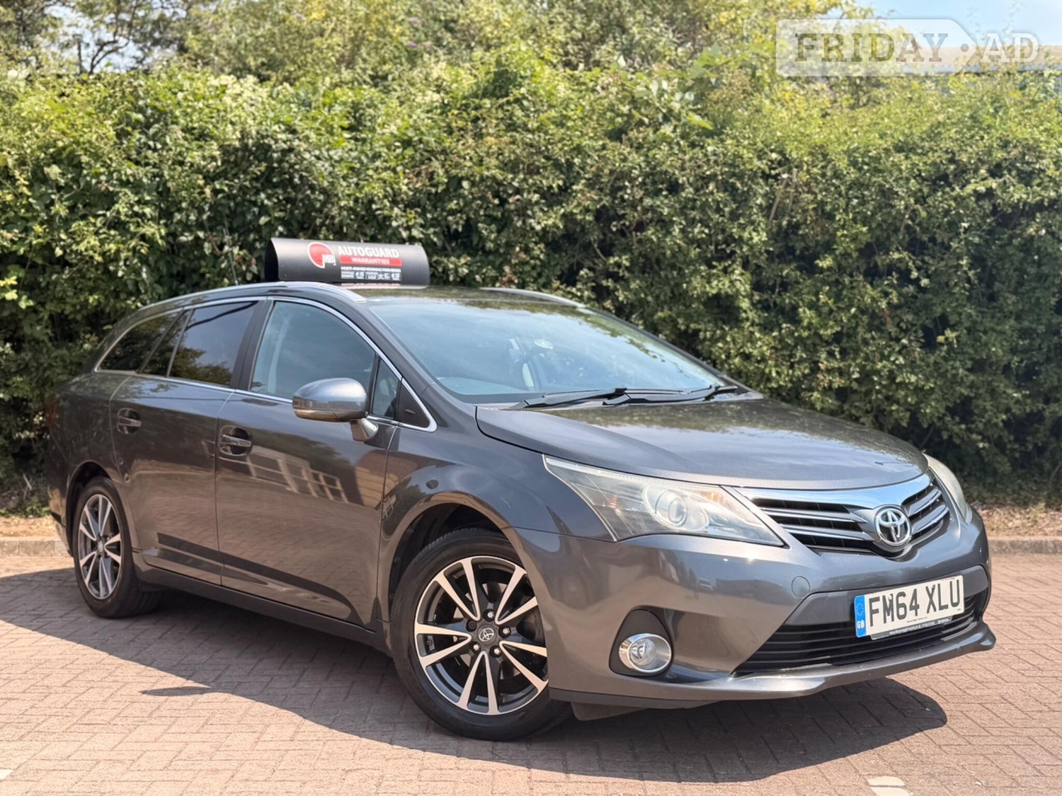 Toyota Avensis 2015 in Swindon