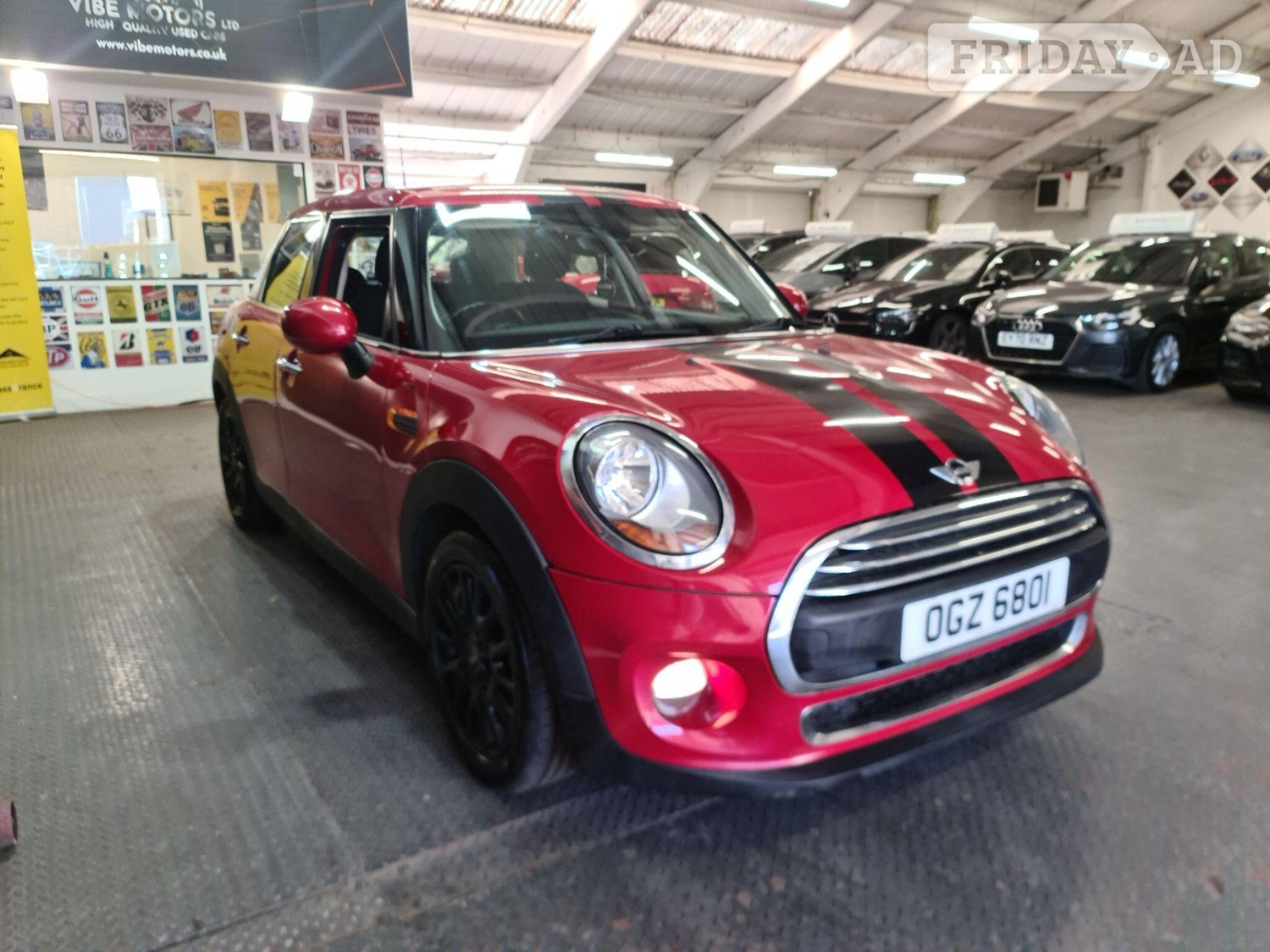 Mini Hatch 2015 - Cars in Harrow